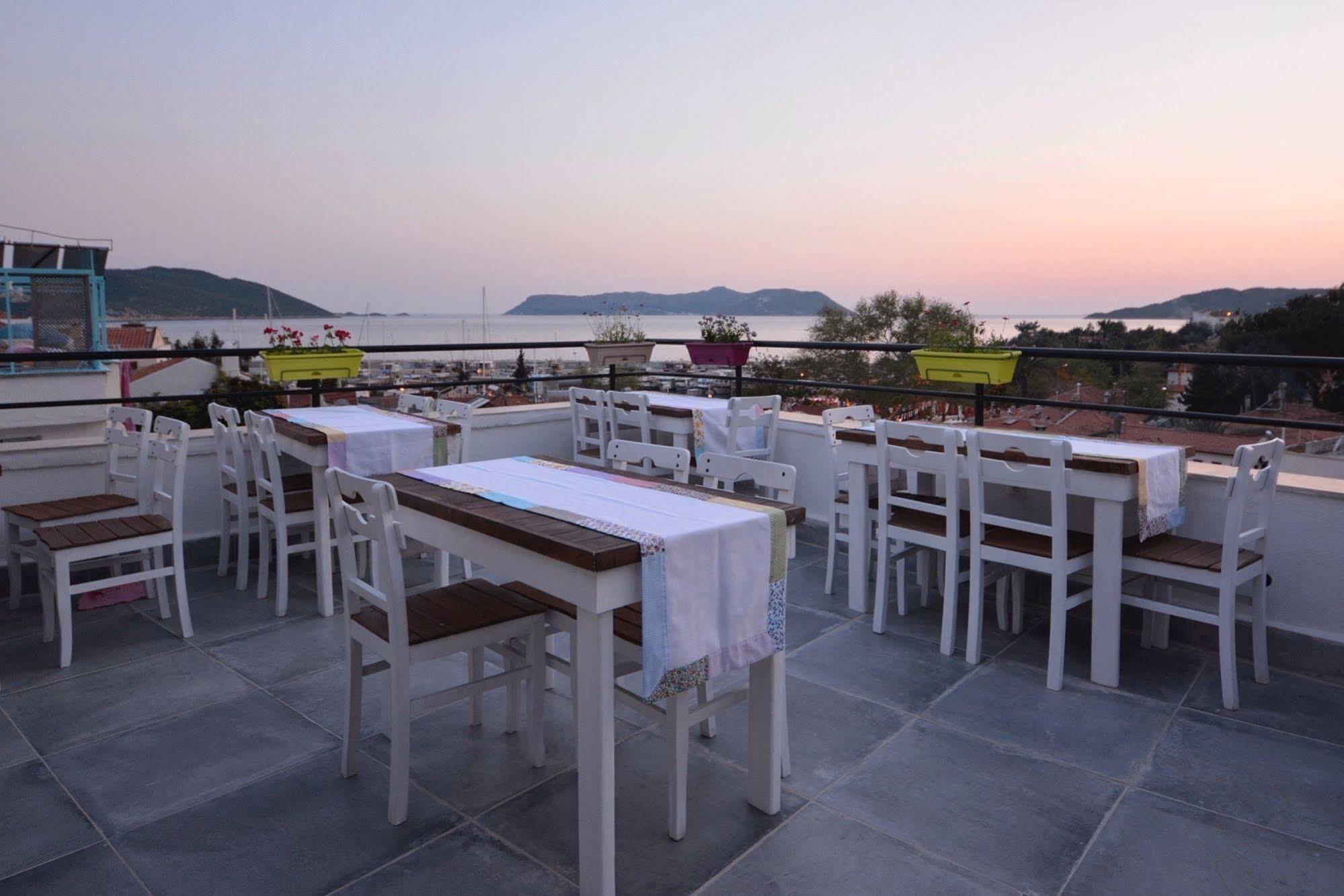 8 Pansiyon Kaş Exteriör bild